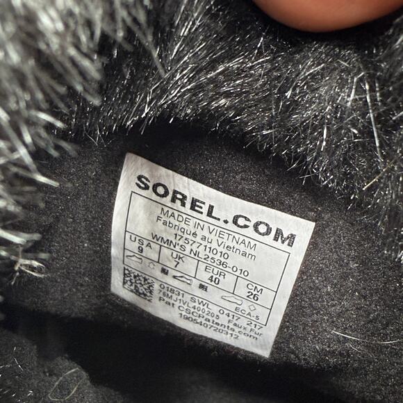 Sorel Tivoli Red & Black Buffalo Plaid Winter Boots Size 9 - Picture 7 of 7